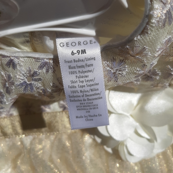 George Gold/White Shimmer Dress 6-9 Months - Picture 5 of 6